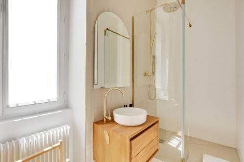 Elegant apartment -2BR/6P - Père Lachaise2