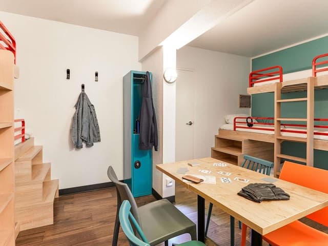 Room, Multiple Beds