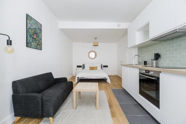 Studio Apartment