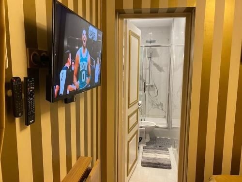 พรีเมียม สตูดิโอ เดิน 2 นาทีจากช็อง-เซลีเซ่ (Premium Studio 2 Minutes Walk From Champs-Elysees)0