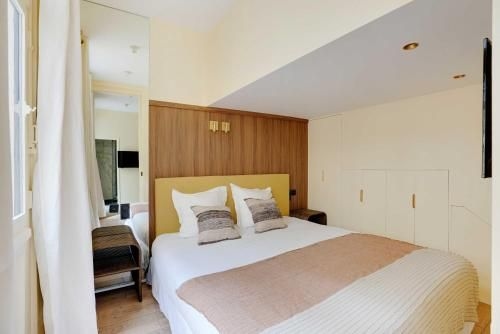 อพาร์ตเมนต์หรูหรา - 6 คน - มาดเลน/แซ็งต์-ออเนอเร - 1411451467m.ดี (Luxurious apartment- 6P-Madeleine/St Honore-1D)1