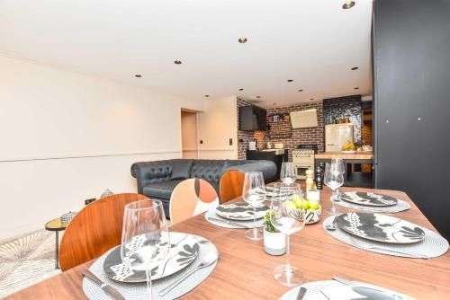 อพาร์ตเมนต์ 3 ห้องนอน – มงตอร์กูย (Charming 3BR apt- Montorgueil)1