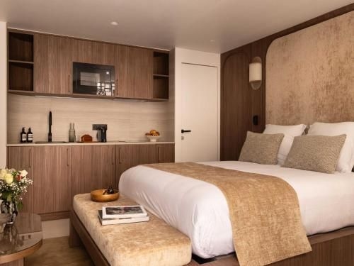 สตูดิโอสวย พร้อมแอร์ – สำหรับ 2 คน – ย่านเลอมาราย (Beautiful Studio with AC - 2P - Marais)0
