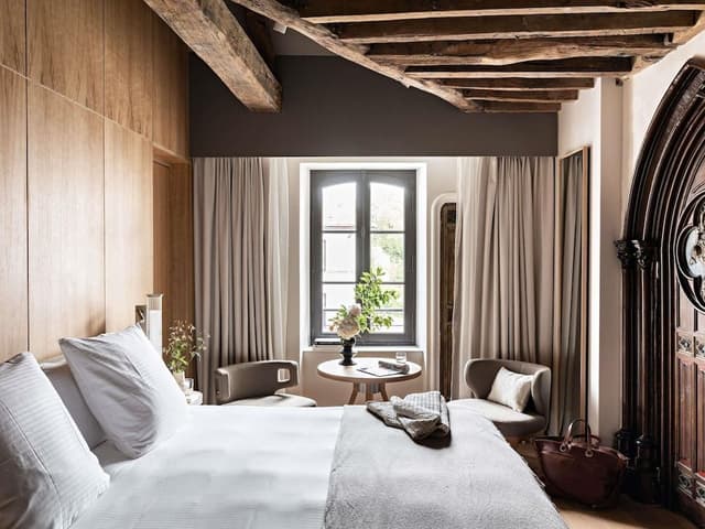 Suite, Multiple Beds (Chapelle)