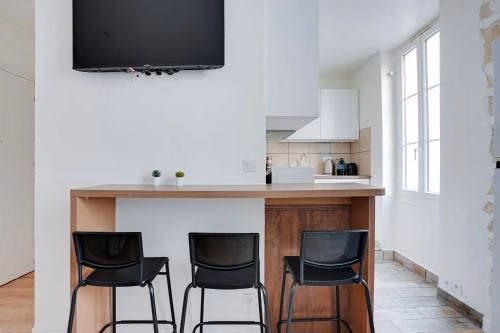 อพาร์ตเมนต์แสนสงบ - 1 ห้องนอน/สำหรับ 4 ท่าน - เลอวาลลัวส์-แปร์เรต์ (Peaceful Apartment - 1BR/4P - Levallois-Perret)1