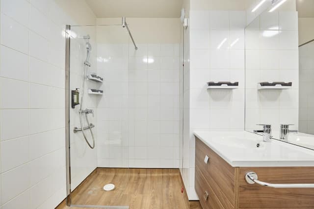 Apartment - 2 Bedrooms