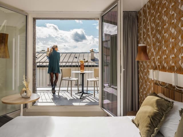 Superior Room, 1 Queen Bed, Balcony