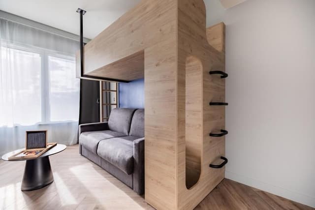Large One-Bedroom Apartment