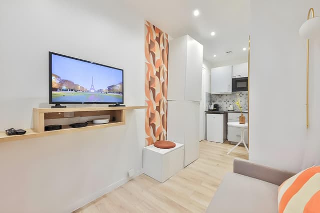 Studio Apartment