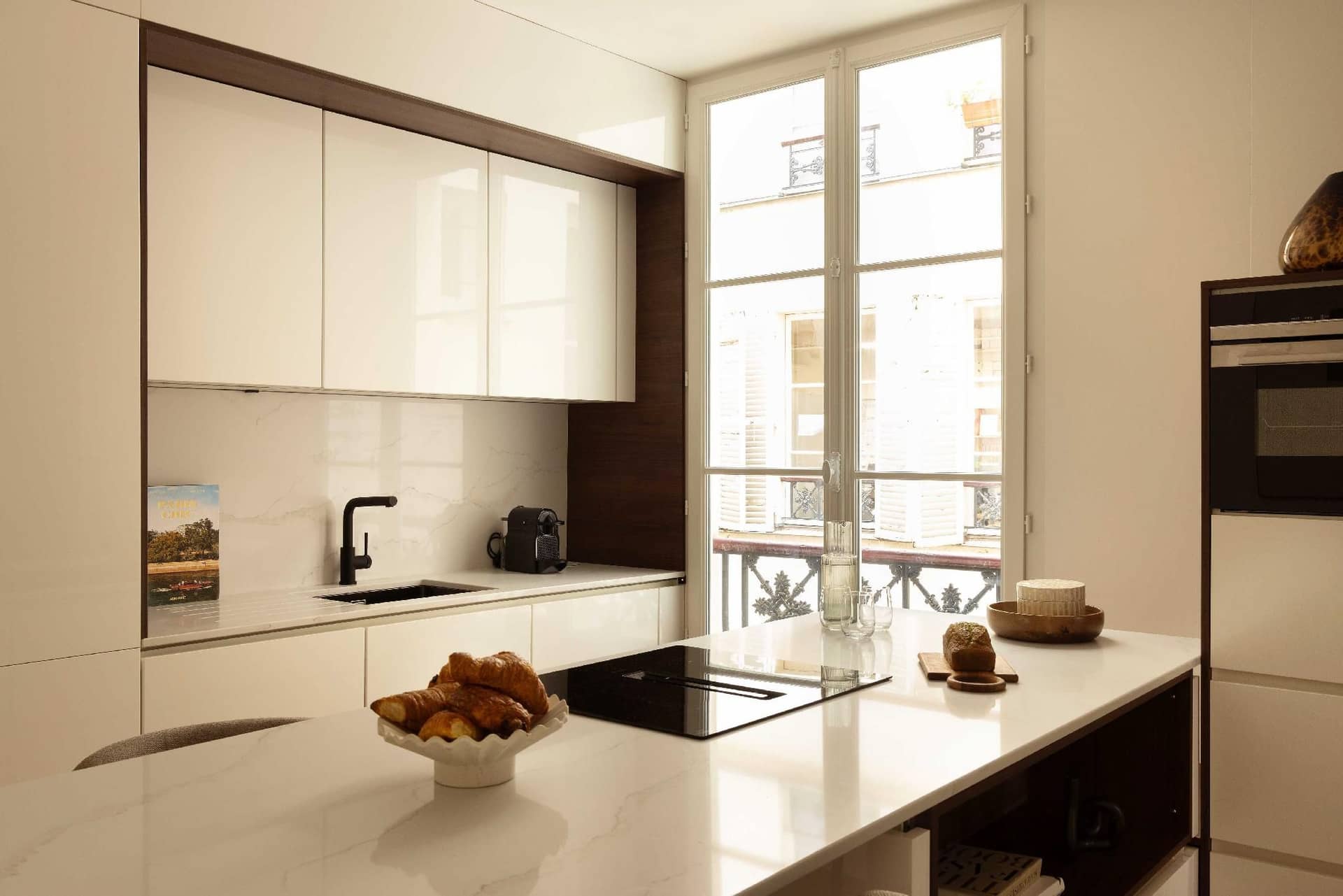 Elegant apartment - 2BR- 6P- Gare Saint Lazare Elegant apartment - 2BR- 6P- Gare Saint Lazare