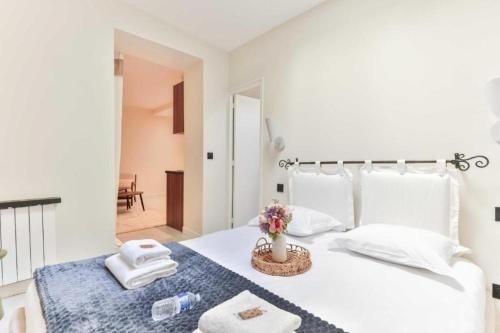 โคซี่ อพาร์ตเมนต์ - วัน บีอาร์/โฟร์ พี - เกรอเนล/ไอเฟล ทาวเวอร์ (Cozy apartment - 1BR/4P - Grenelle/ Eiffel tower)3