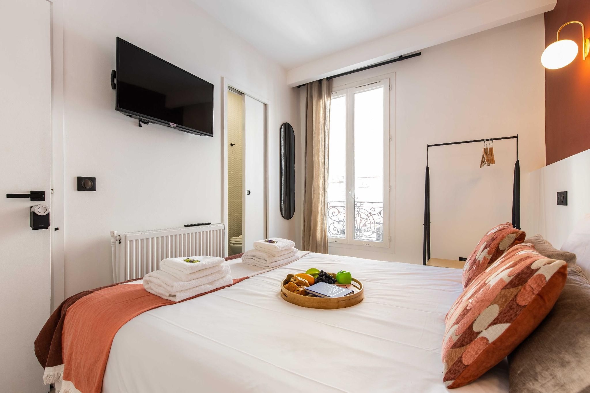 โคซี่ เบดรูม - 2 ท่าน - ตูร์ เอฟเฟล / ช็องส์ เดอ มาร์ส์ 9เอ (Cosy bedroom -2P - Tour Eiffel / Champs de Mars 9A)2