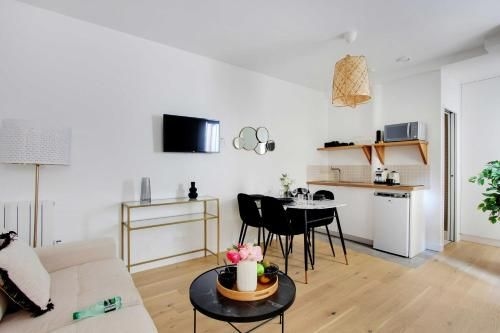 ซูเปอร์บ์ อพาร์ตเมนต์ - 1 เบดรูม / 4 คน - ซากเรอ กูร์ (Suberb apartment - 1BR/4P - Sacré Coeur)1