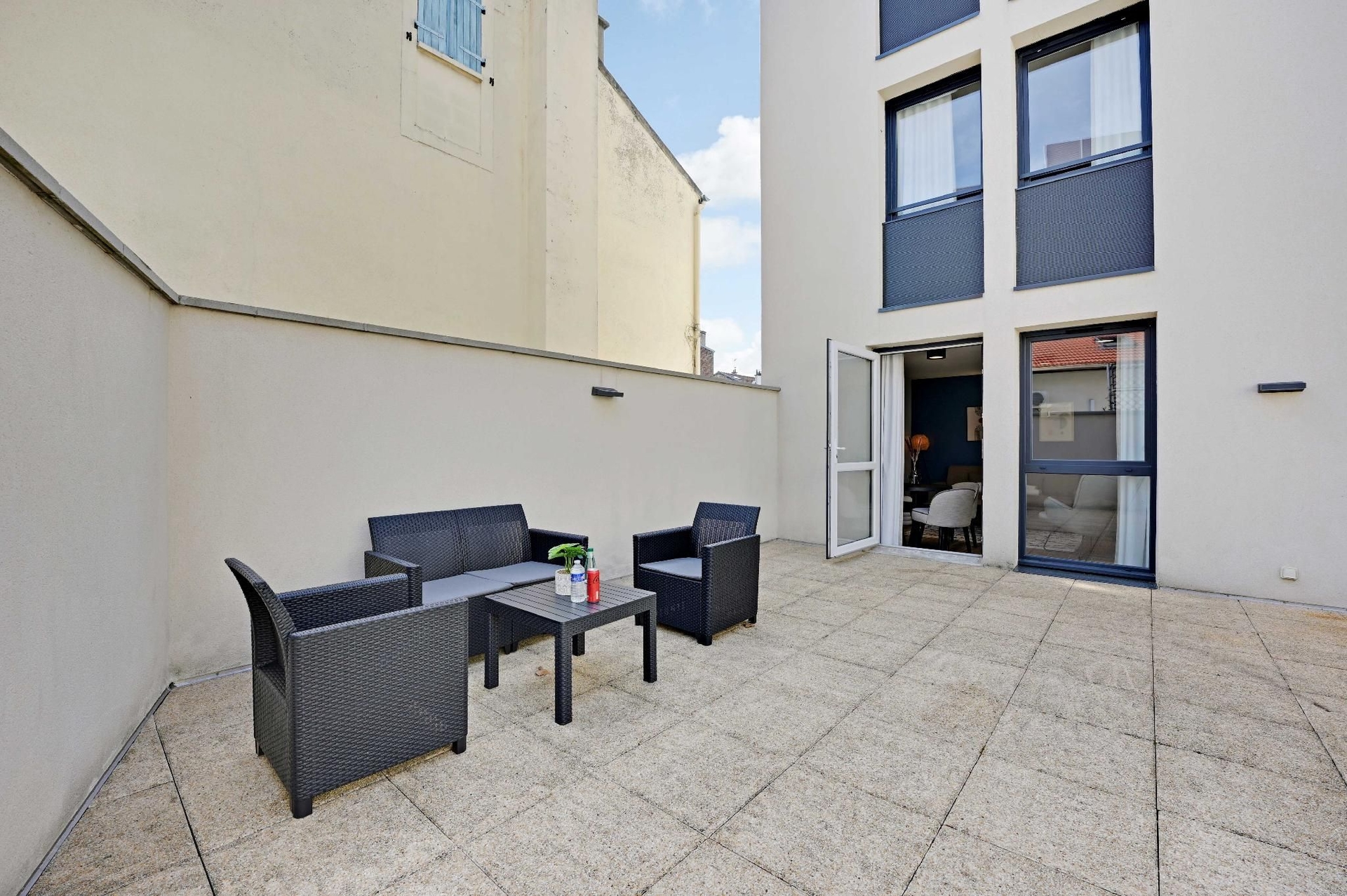 เอลิแกนท์ อพาร์ตเมนต์ วิธ เทอร์เรซ - 1 เบดรูม / 4 คน - ว็องเว (Elegant apartment with terrace - 1BR/4P- Vanves)1