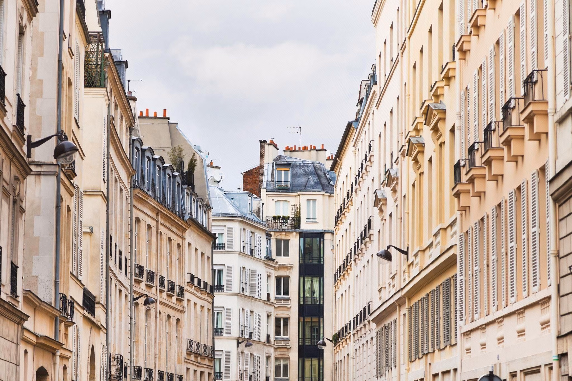ไอบิส สไตล์ ปารีส มงมาร์ตร์ บาตินญอล (ibis styles Paris Montmartre Batignolles)1