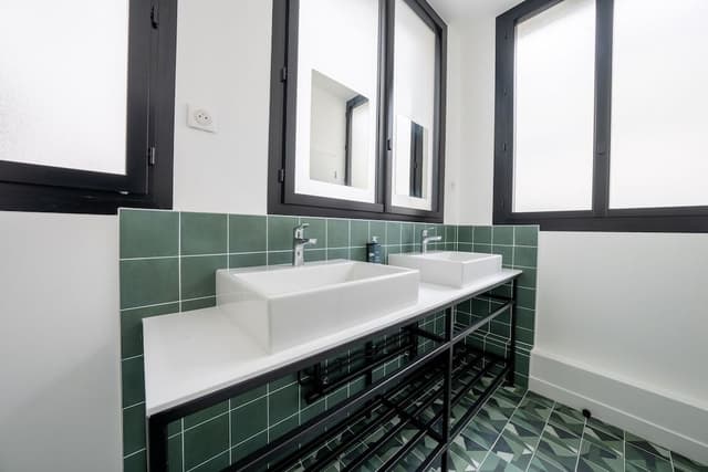 Shared Dormitory, Women only, 8 beds