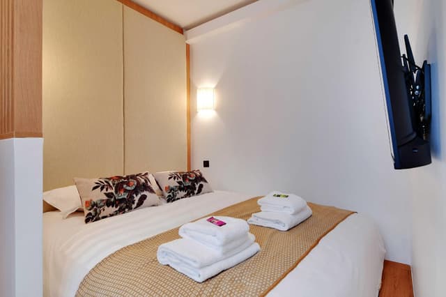 1 Bedroom Deluxe