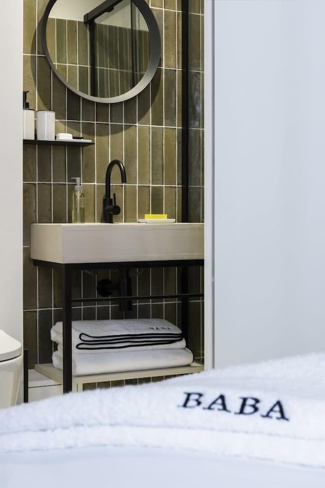 Classic Single Room, Ensuite, City View