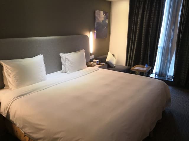 Room (Specialty)
