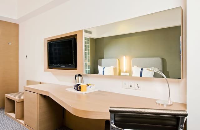 Room (Specialty)