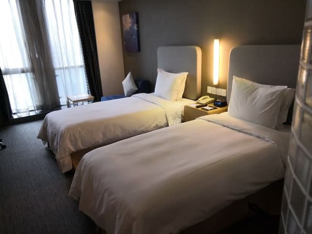 Standard Room, 1 Queen Bed (Minifridge)
