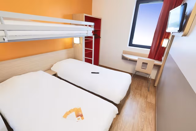 Standard Room, 3 Twin Beds