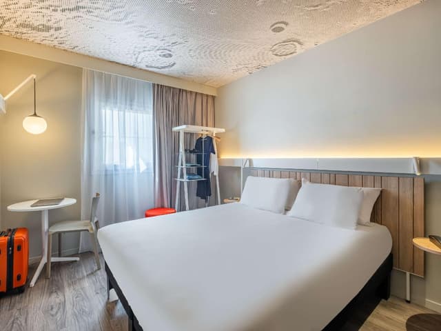 Standard Room with 1 double bed