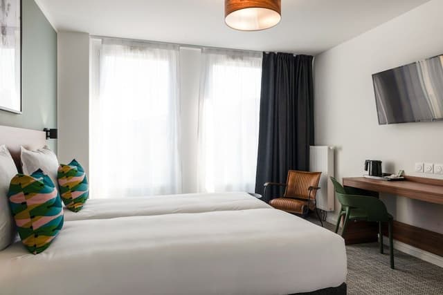 Studio, 2 Twin Beds