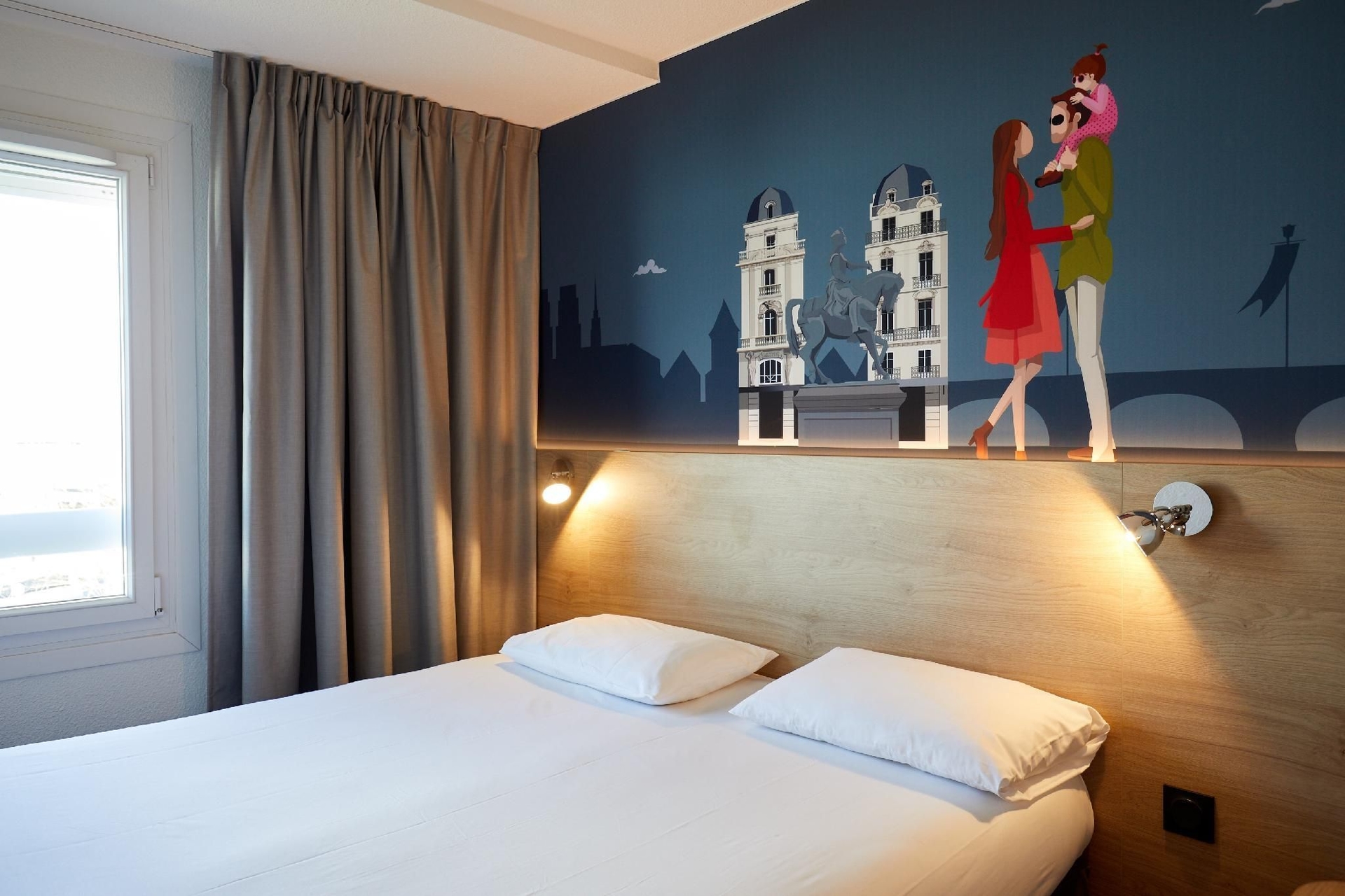 โรงแรมคีรีอาดไดเร็กต์ ออร์เลอองส์อูแอสต์ (Hotel Kyriad Direct Orleans Ouest)1