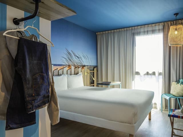 Standard Room (1 Double Bed)