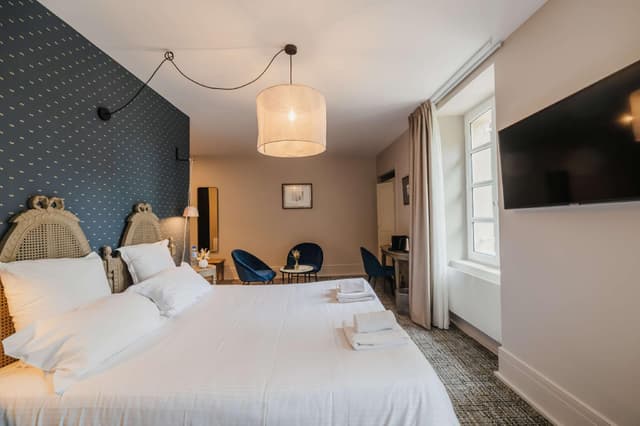 1 King Bed, Non-Smoking, Deluxe Room