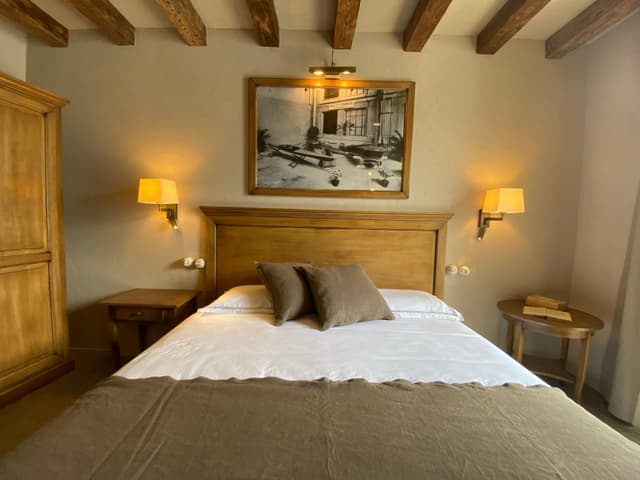Camera con letto King size in un villaggio di Pescatori vicino a Bellagio