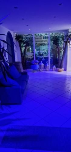 โรงแรมแคริบเบียนริมทะเล (Hotel Caraibisiaco sul mare)0