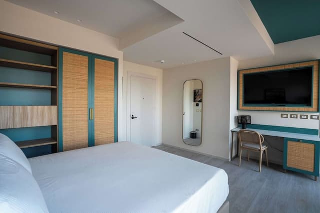 Superior Room, 1 King Bed