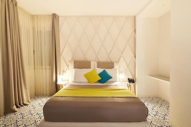 Superior Quadruple Room, Partial Sea View