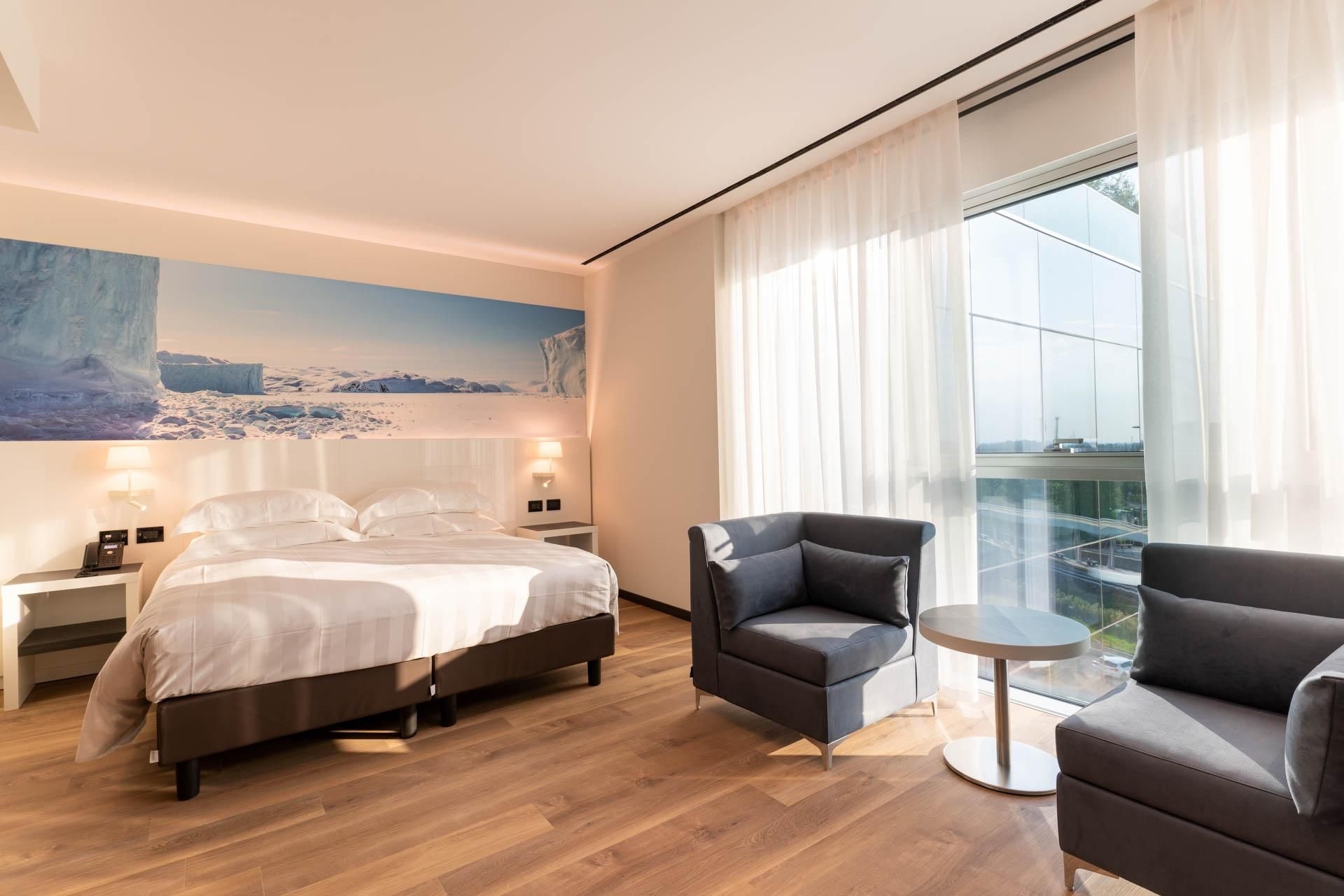 โรงแรมไลฟ์ (Life Hotel)4