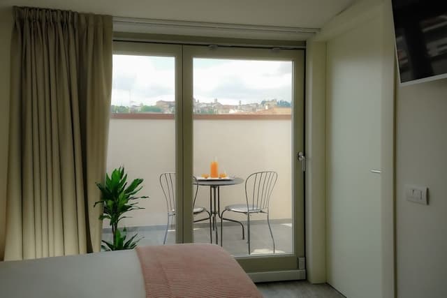 Deluxe Room, City View