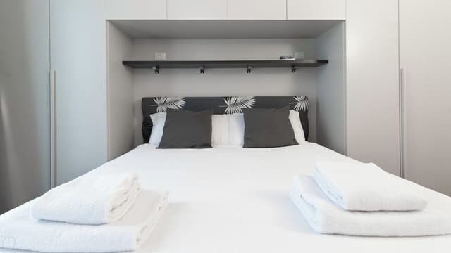 Apartment (1 Bedroom)