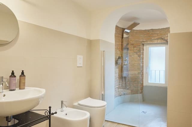 3 BR Montenapoleone (Via Montenapoleone 22)