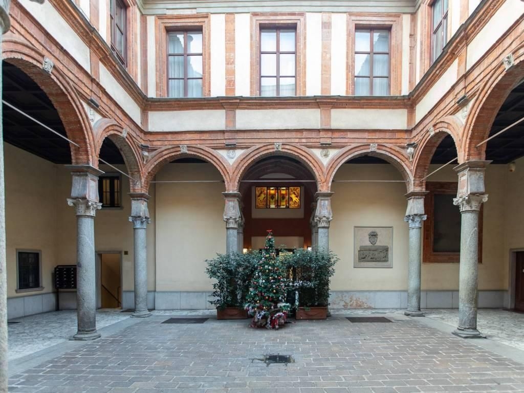 เลิฟลี่ อพาร์ตเมนต์ ปิอัตติ ดูโอโม่ มิลาน (Lovely Apartment Piatti Duomo Milan)0