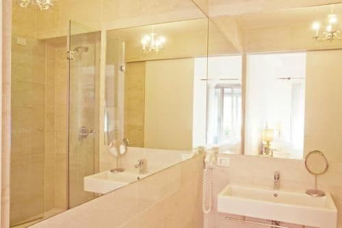 Suite Room