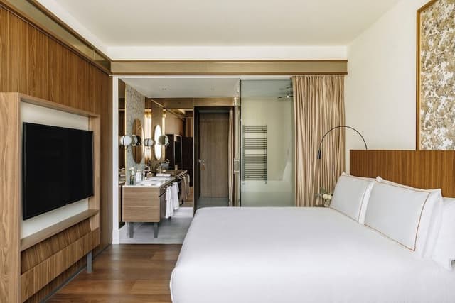 Suite, 3 Bedrooms (Savoia, with Spa Access)