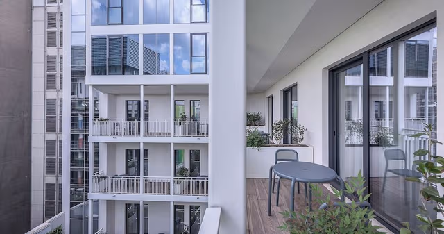 Deluxe Double Room, 1 Queen Bed, Balcony, Courtyard View