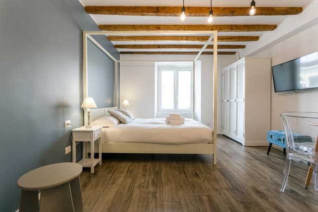 1 Bedroom Executive Suite