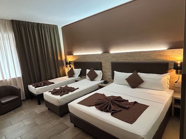 Standard Quadruple Room, Non Smoking