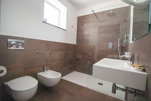 Deluxe Room, 1 King Bed, Garden View, Ground Floor