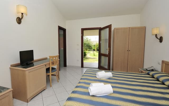 Superior Room, Patio, Garden View