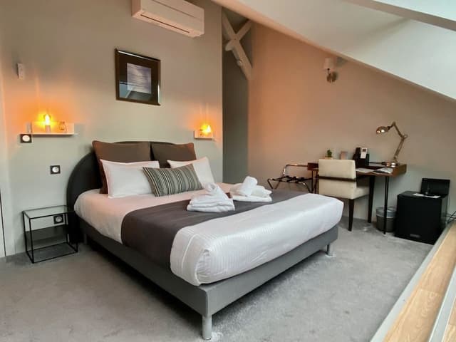 Classic Double Room, Hot Tub, Lake View ( Memard Collombier Épine)