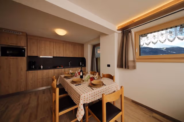 Family Apartment, Multiple Bedrooms, 2 Bathrooms (Danubio)