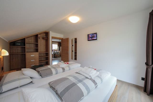 Family Apartment, Multiple Bedrooms (Volga)
